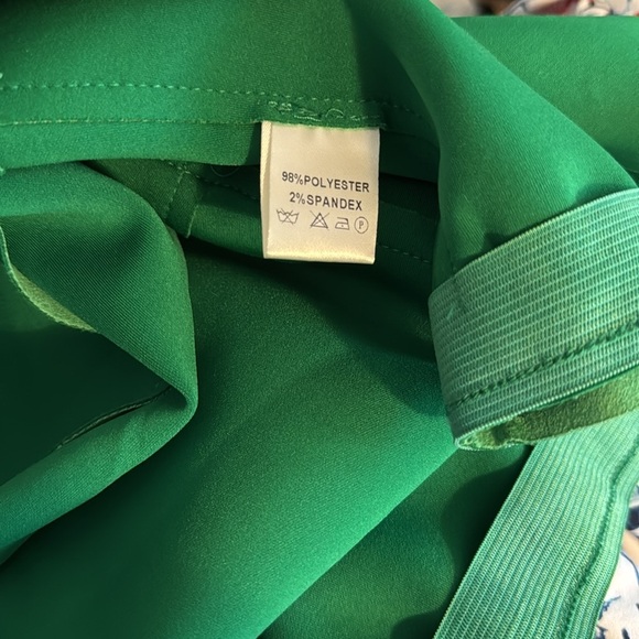 Florencio Kelly New green mini school girl skirt with back zipper size small - Picture 4 of 4